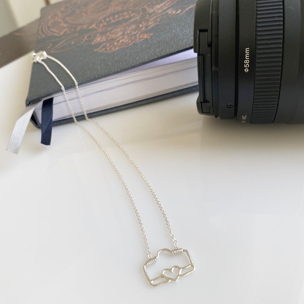 Momento Camera Necklace